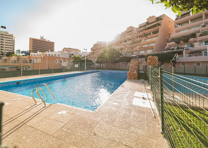 Expoholidays - Puerto Aguadulce (Av Carlos III 432 3ºI)