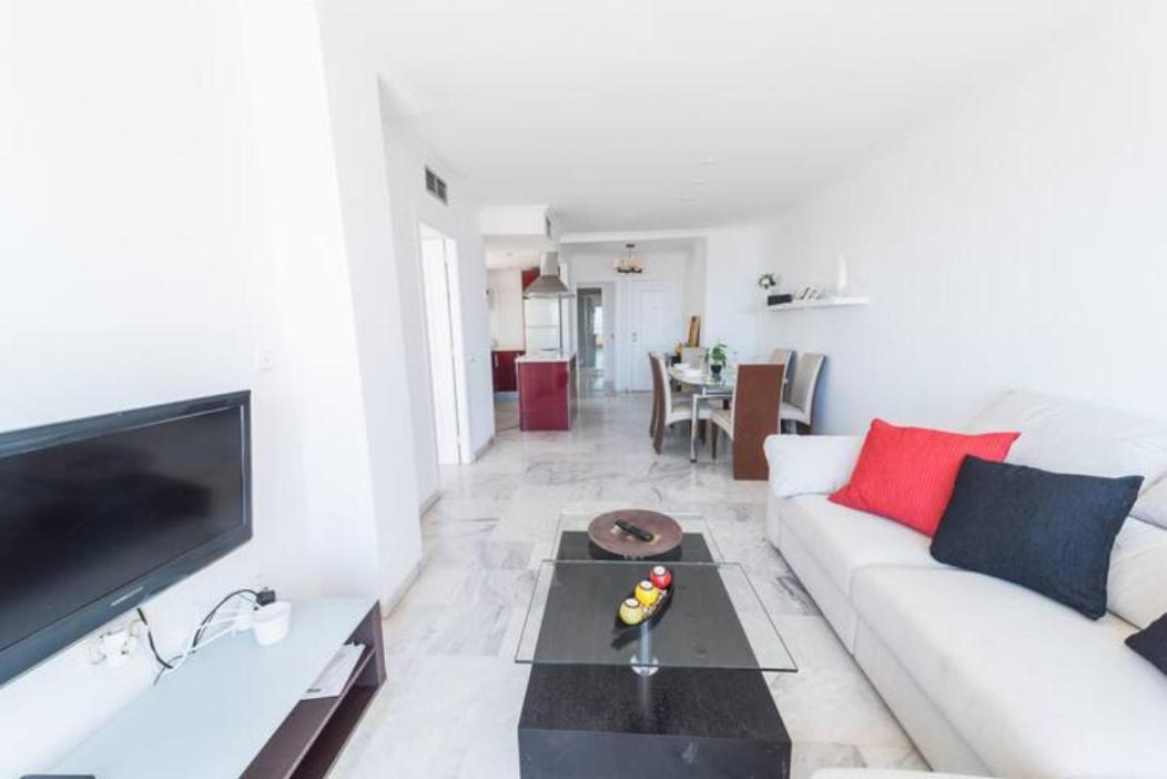 Expoholidays - Puerto Aguadulce * Aguadulce (Almeria)